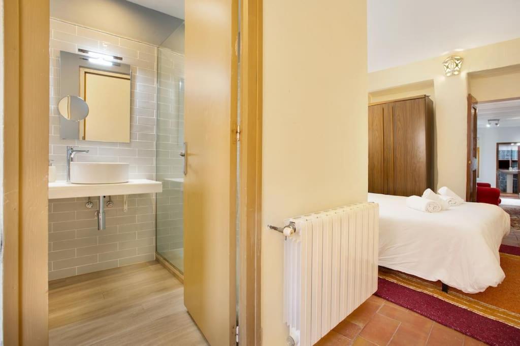 Casa Torre Cruilles Big, Stylish, Modernized 'Castle' Prime Costa Brava With Ac Villa Luaran gambar
